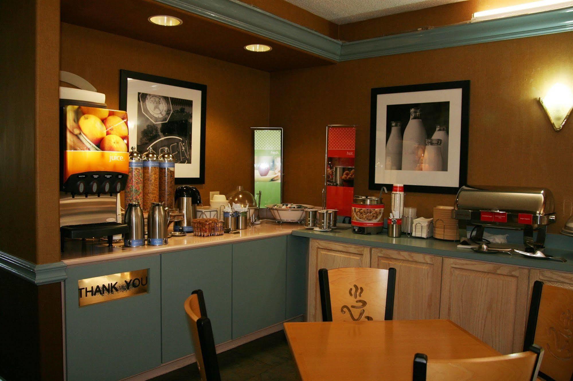 Baymont By Wyndham Fort Walton Beach Mary Esther Restaurant billede